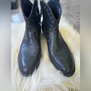 BOC Born Ankle Sudded Leather Boots Women's Size 9 Black Cowboy Western Bohemian